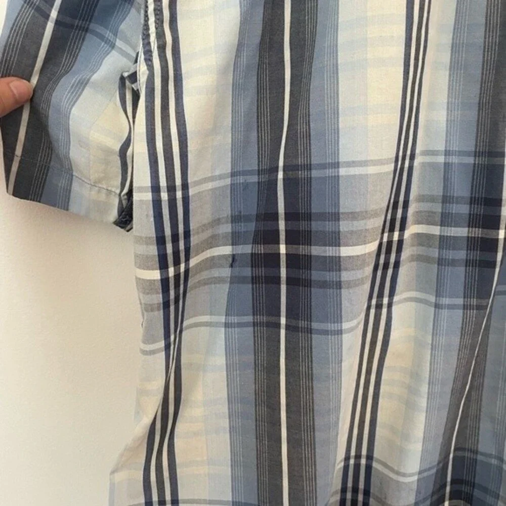 The Northface shirt men blue plaid button up polo casual hiking shirt size large